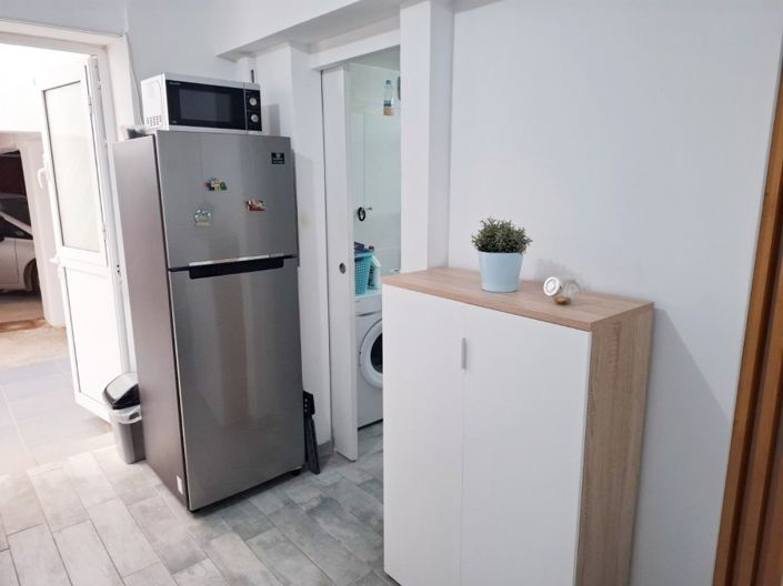 Image No.4-1 Bed Property for sale