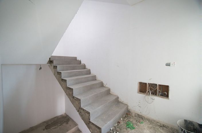 Image No.8-1 Bed Property for sale