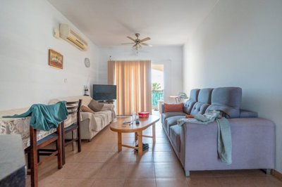 719534-apartment-for-sale-in-kato-paphos-univ