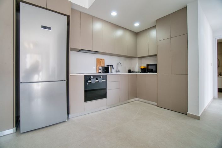 Image No.4-1 Bed Property for sale