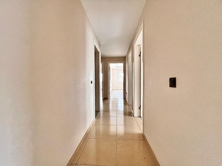 Image No.4-3 Bed Property for sale