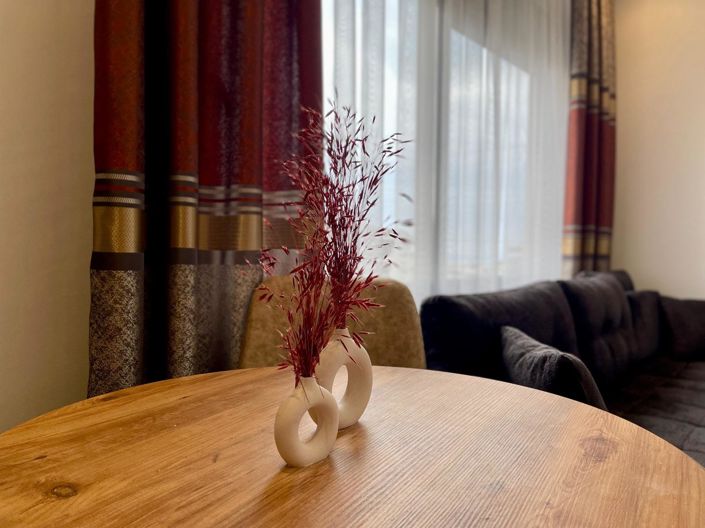 Image No.8-2 Bed Property for sale