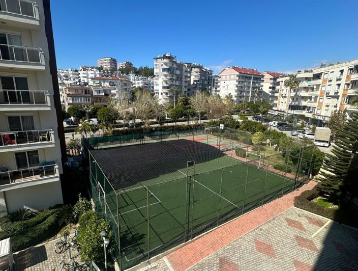 Image No.10-2 Bed Property for sale