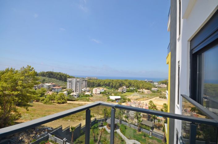 Image No.10-1 Bed Property for sale