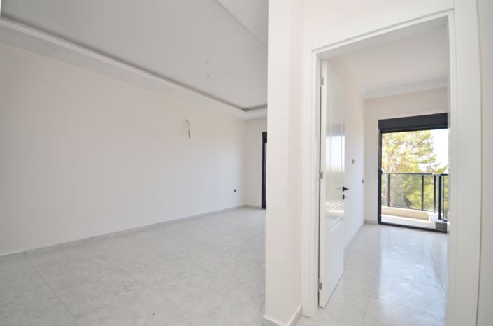 Image No.4-1 Bed Property for sale