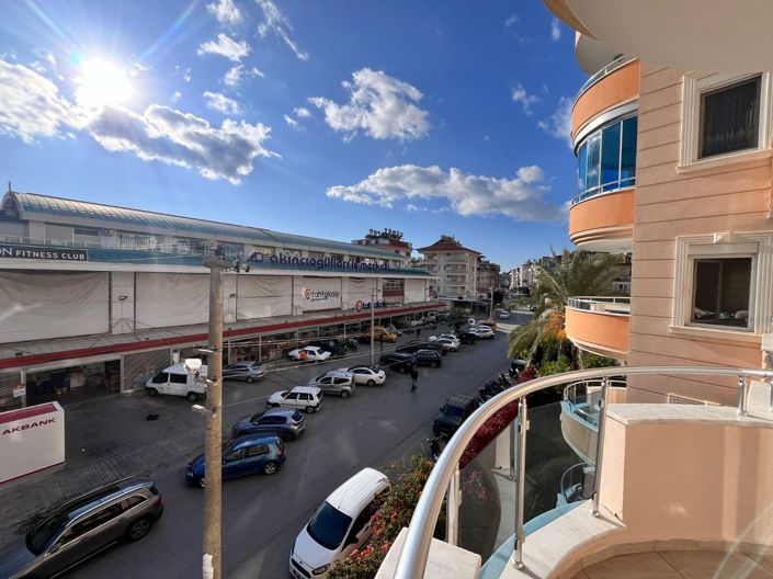 Image No.10-2 Bed Property for sale