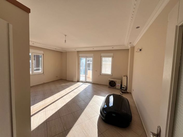 Image No.3-2 Bed Property for sale