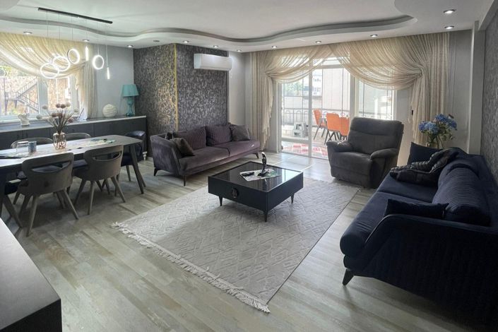 Image No.3-2 Bed Property for sale