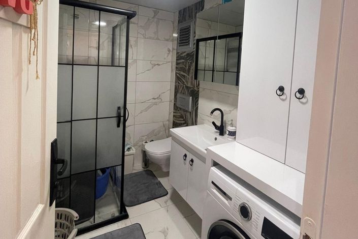 Image No.8-2 Bed Property for sale