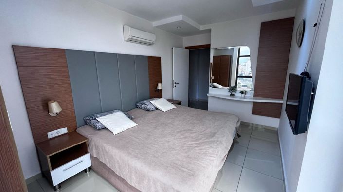 Image No.7-2 Bed Property for sale