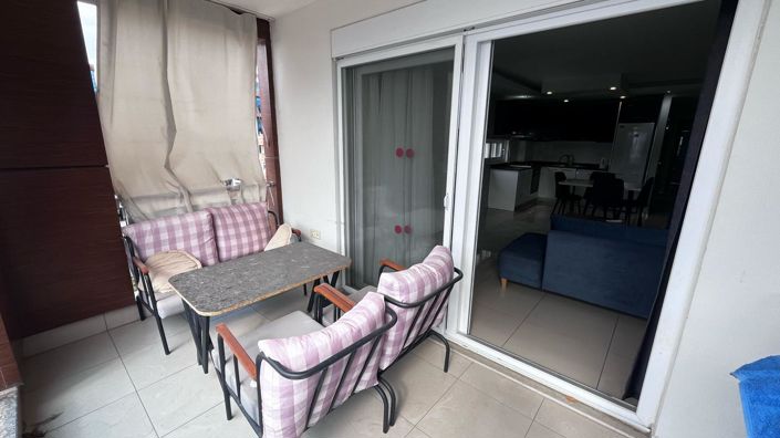 Image No.8-2 Bed Property for sale