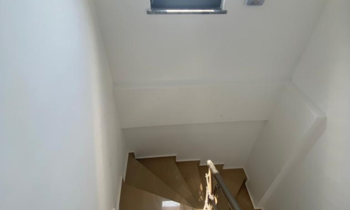 Image No.10-3 Bed Property for sale