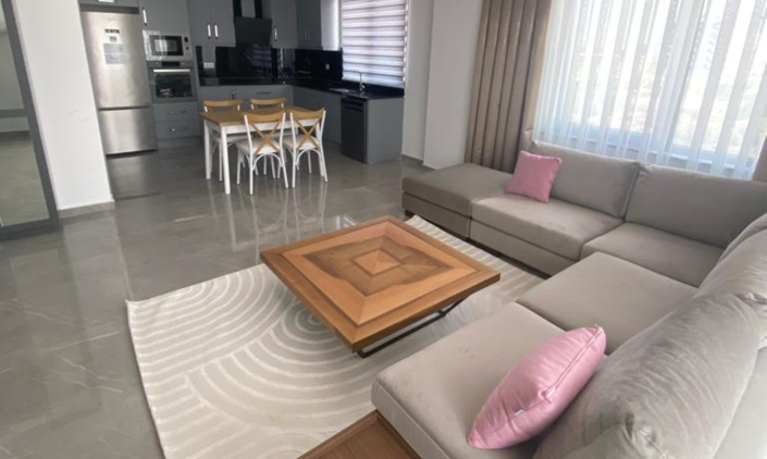 Image No.3-3 Bed Property for sale