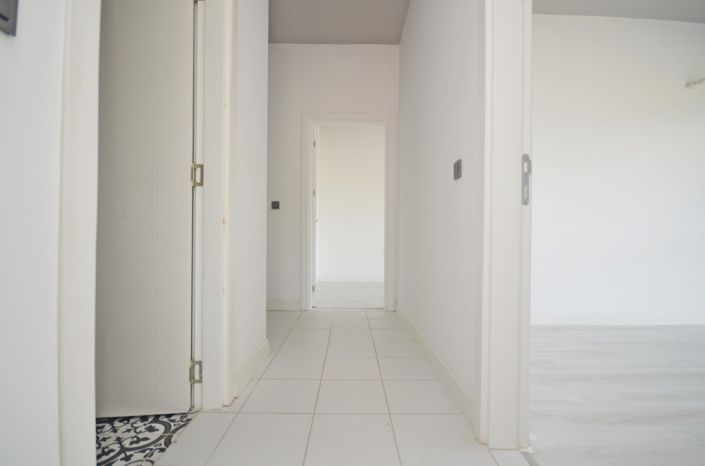 Image No.3-2 Bed Property for sale