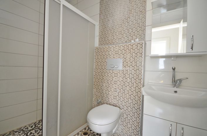 Image No.9-2 Bed Property for sale