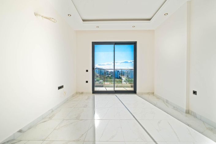 Image No.5-1 Bed Property for sale