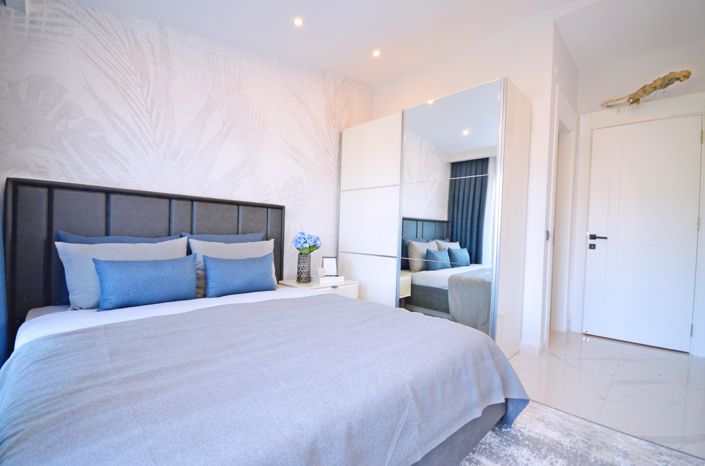 Image No.9-2 Bed Property for sale