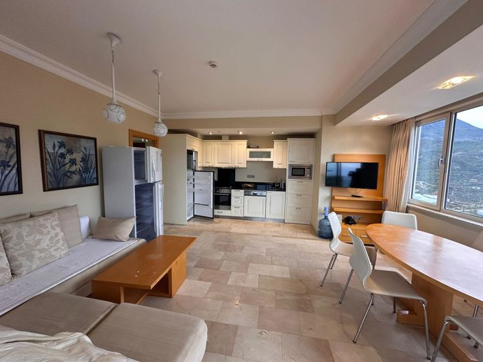 Image No.3-3 Bed Property for sale