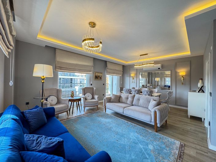 Image No.2-4 Bed Property for sale