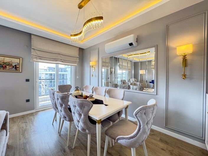 Image No.5-4 Bed Property for sale