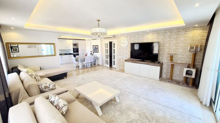 Image No.5-4 Bed Property for sale