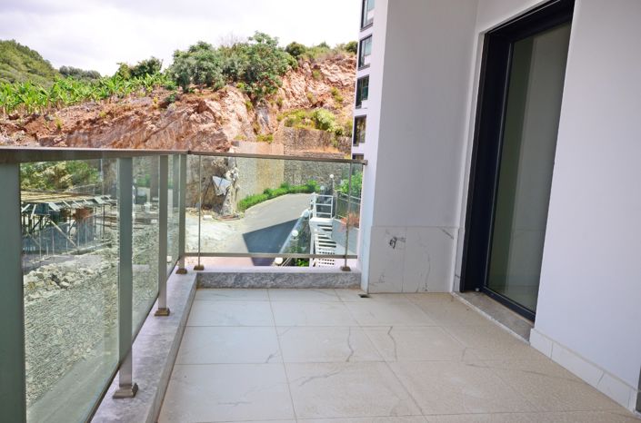 Image No.8-2 Bed Property for sale