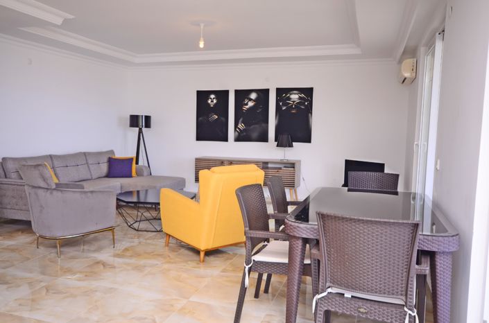 Image No.10-2 Bed Property for sale