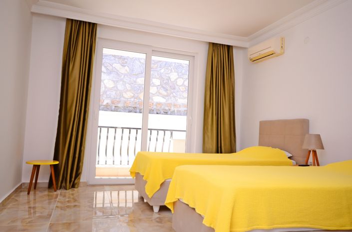 Image No.3-2 Bed Property for sale