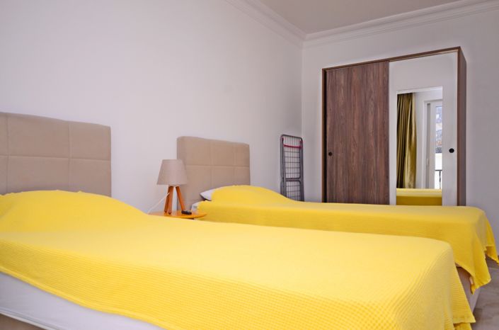 Image No.5-2 Bed Property for sale