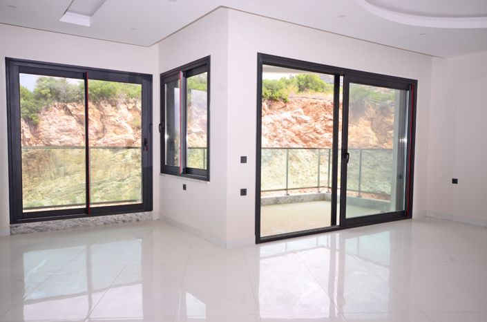 Image No.6-3 Bed Property for sale