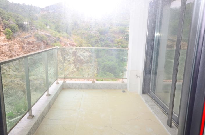 Image No.7-3 Bed Property for sale