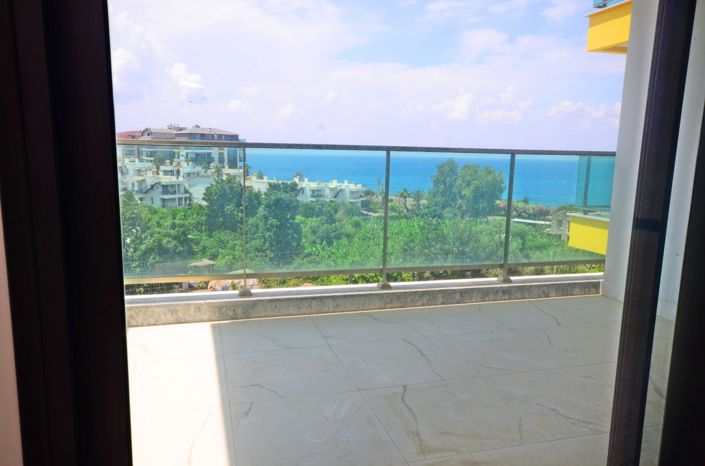 Image No.10-1 Bed Property for sale