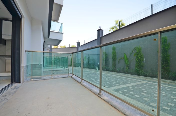 Image No.9-2 Bed Property for sale