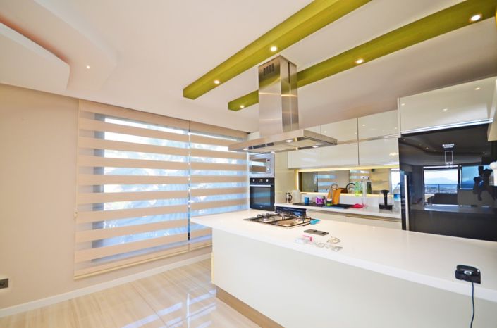 Image No.8-3 Bed Property for sale