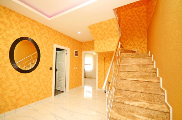 Image No.6-3 Bed Property for sale