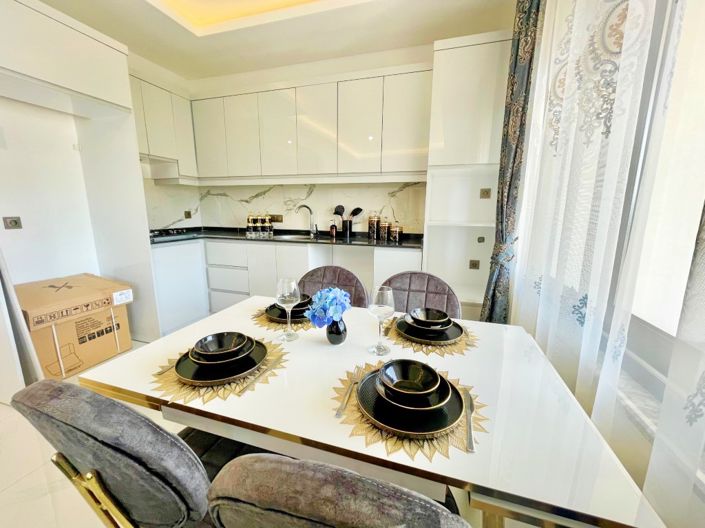 Image No.7-2 Bed Property for sale