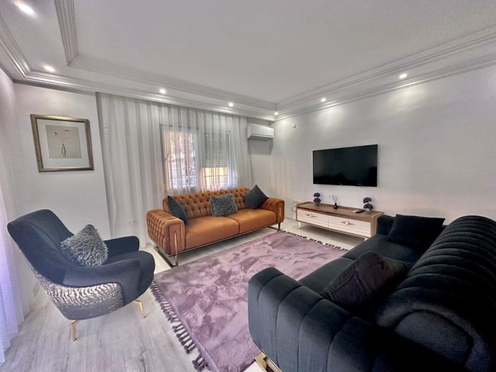 Image No.3-2 Bed Property for sale