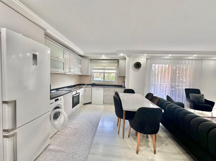 Image No.5-2 Bed Property for sale