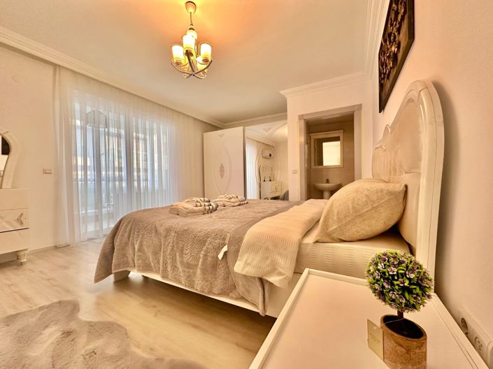 Image No.6-2 Bed Property for sale