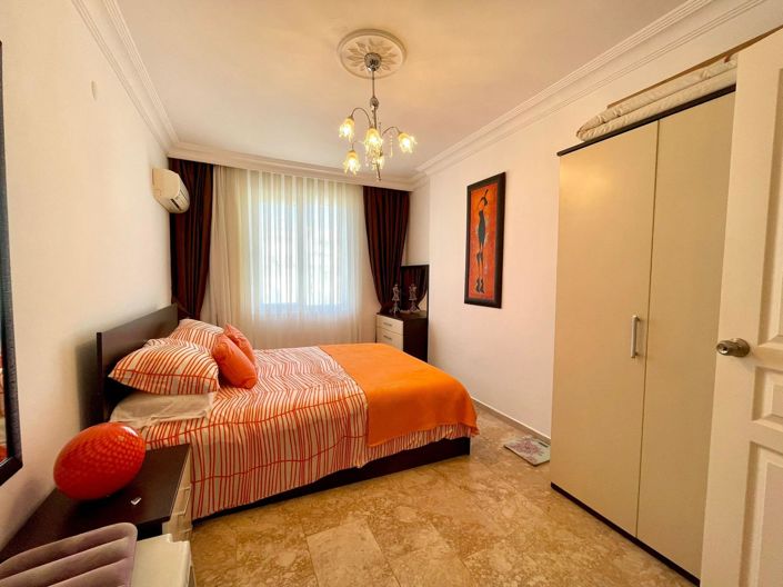 Image No.5-3 Bed Property for sale