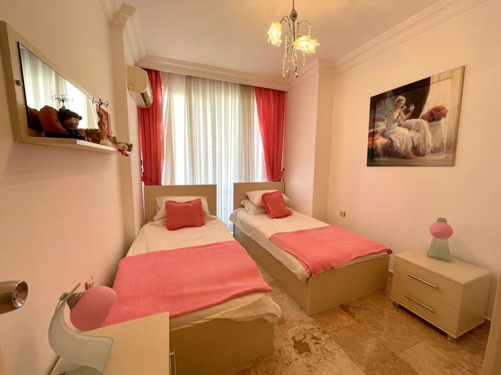 Image No.7-3 Bed Property for sale