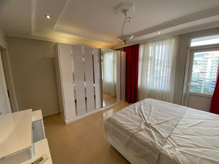 Image No.8-4 Bed Property for sale