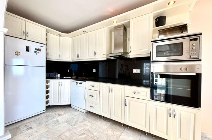 Image No.8-2 Bed Property for sale