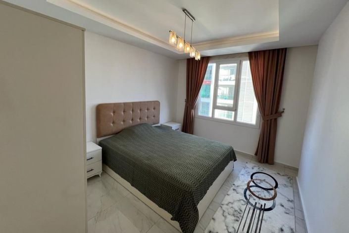 Image No.10-2 Bed Property for sale