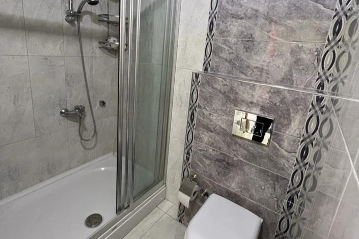 Image No.9-2 Bed Property for sale