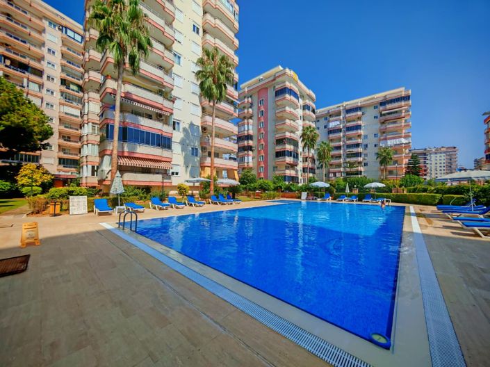 Image No.9-2 Bed Property for sale