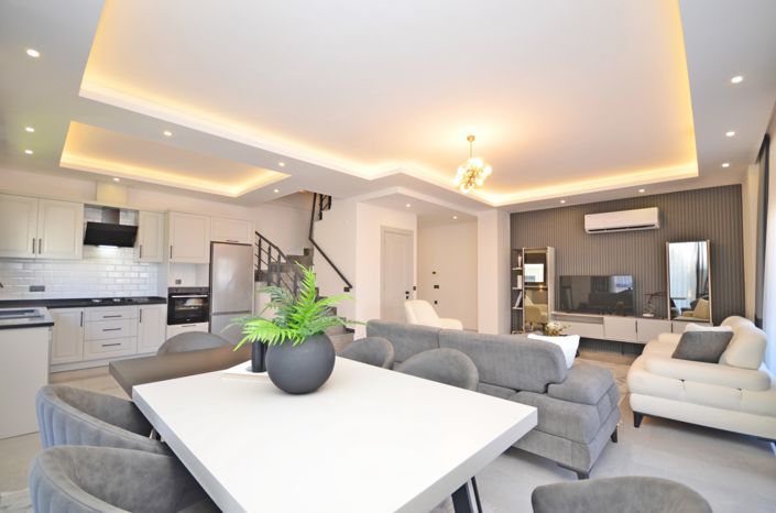 Image No.5-3 Bed Property for sale