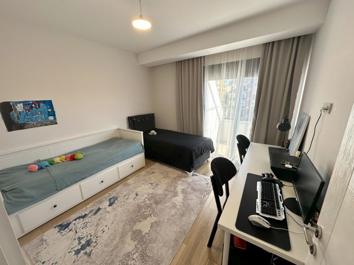 Image No.7-2 Bed Property for sale