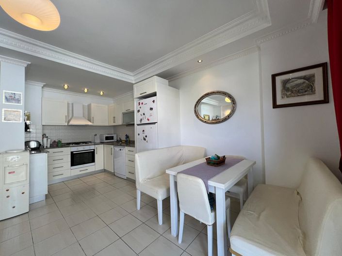 Image No.7-4 Bed Property for sale