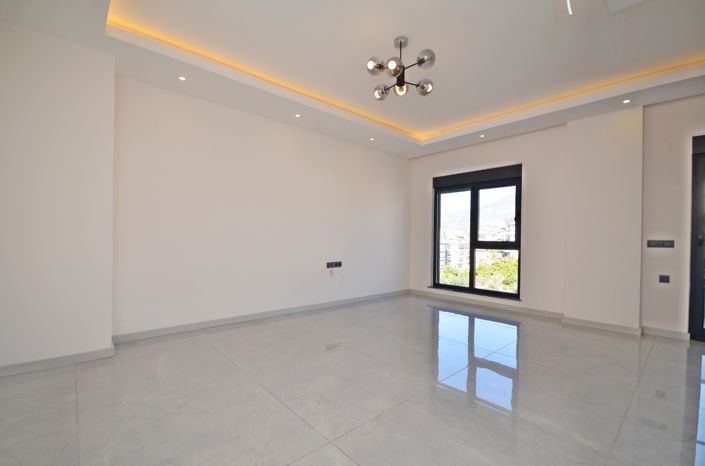 Image No.8-2 Bed Property for sale